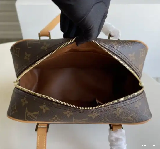 Cheap VUITTON CITE LOUIS 0523